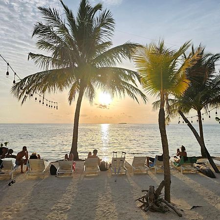The Sunset Villa Dhiffushi Esterno foto