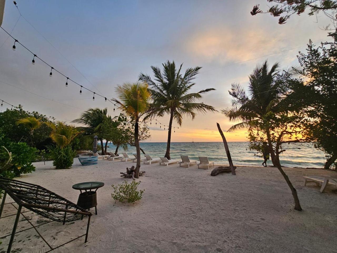 The Sunset Villa Dhiffushi Esterno foto