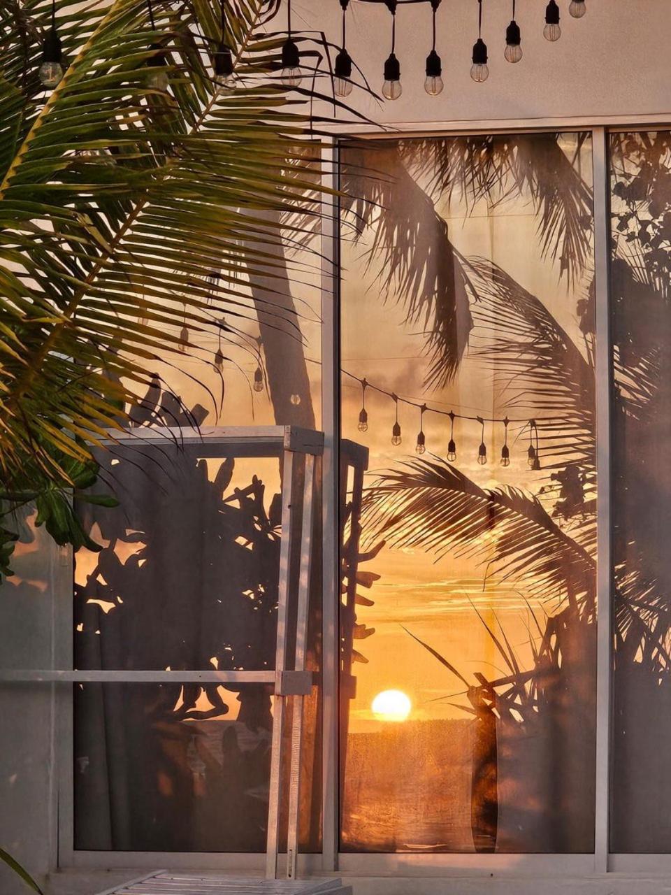 The Sunset Villa Dhiffushi Esterno foto